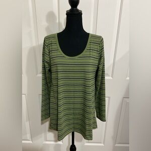 LuLaRoe L Green Striped Long Sleeve Lannae T